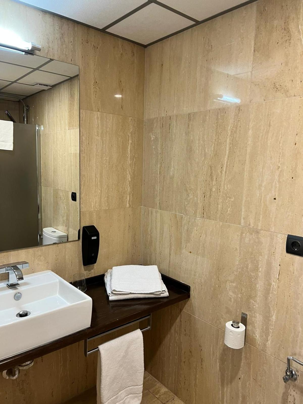 Vtz Hotel San Valero Zaragoza Ngoại thất bức ảnh